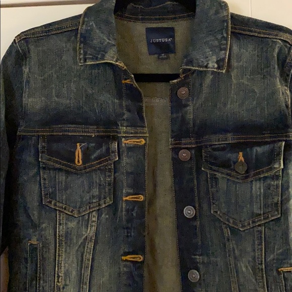 Cropped Jean Jacket - Picture 3 of 3